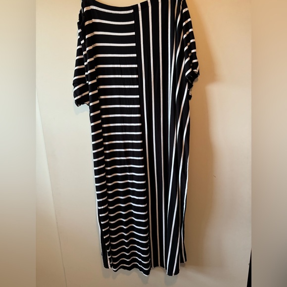 Taking Shape cold shoulder hi low dress 4x - Picture 2 of 6